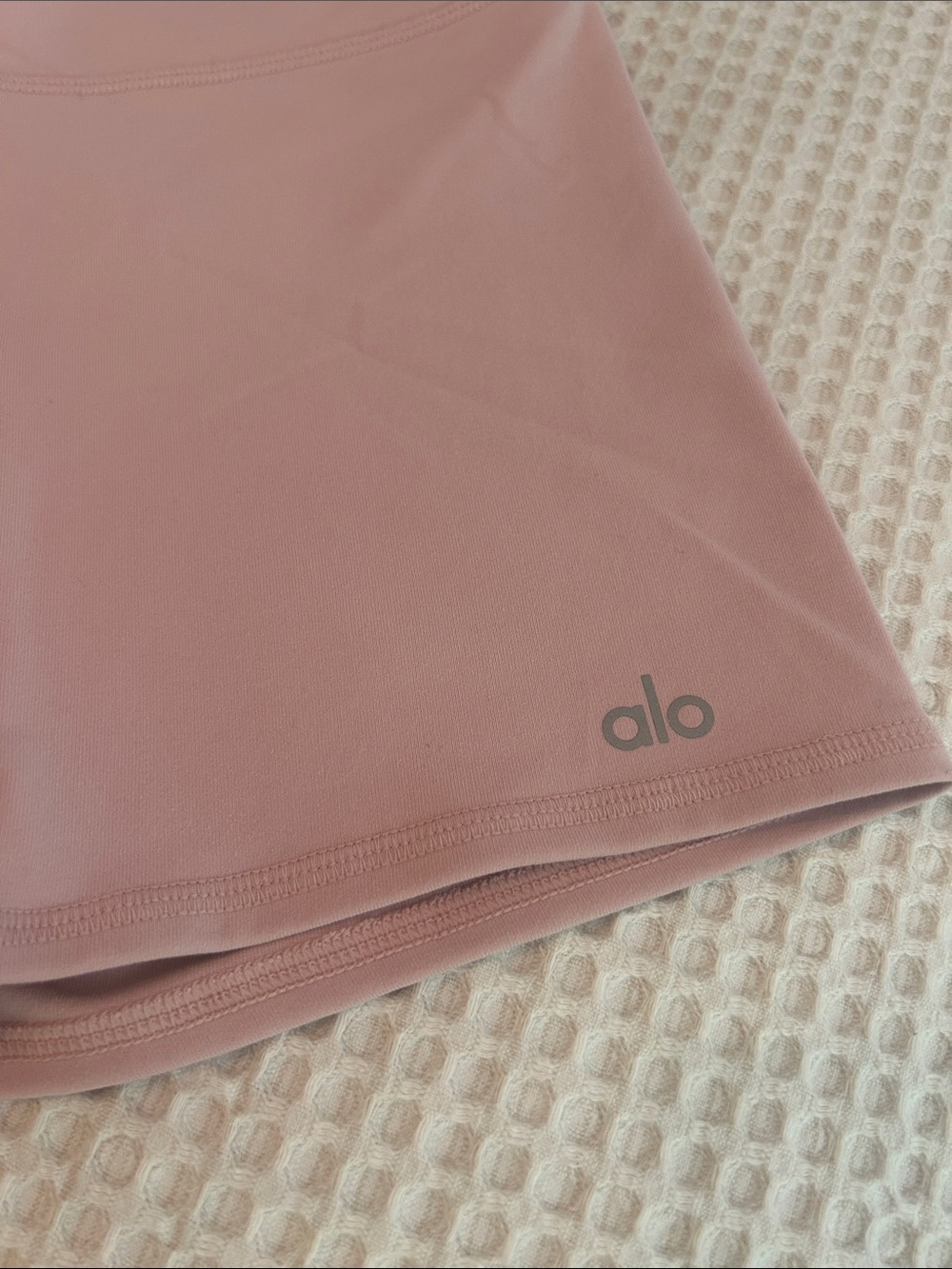 Alo biker shorts - Picture 2 of 4
